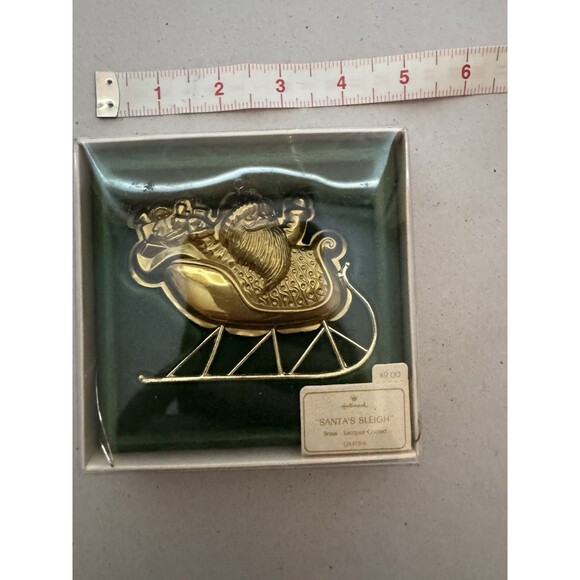 Hallmark Brass Christmas Ornament Santa's Sleigh 1982 Santa Claus Toys Metal - Picture 1 of 7